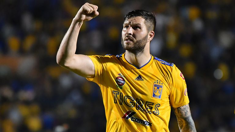 Gignac celebra su tanto 20 en Liguillas contra los Tuzos