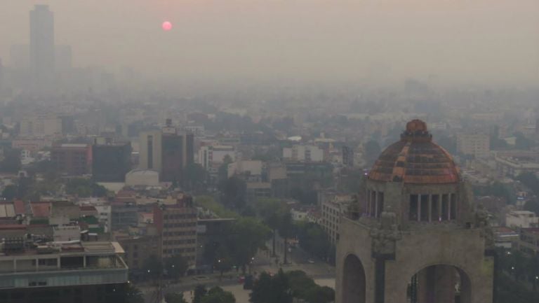 Panorámica de la Ciudad de México contaminada