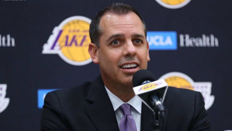 Frank Vogel, durante su presentación con los Lakers