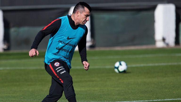 Gary Medel, durante entrenamiento de la selección chilena