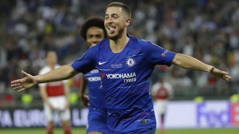 Hazard celebra anotación en Europa League con Chelsea 