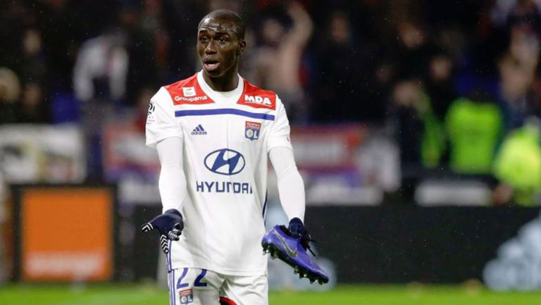 Ferland Mendy en un partido con el Olympique de Lyon