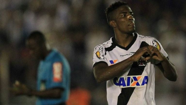 Thalles celebra un gol en su etapa como jugador del Vasco da Gama