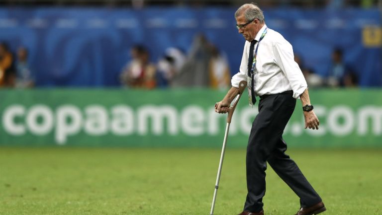 Óscar Tabárez en lamento tras caer ante Perú 