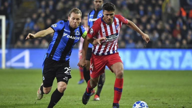 Rodrigo, durante un duelo con el Atlético de Madrid 