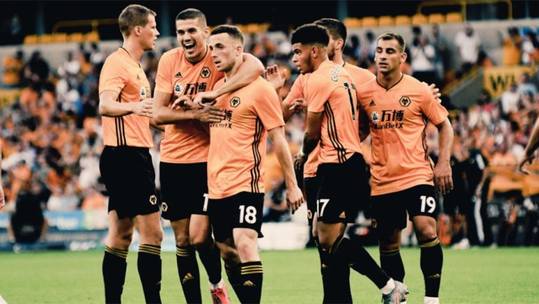 Wolverhampton celebra el gol de Diogo Jota