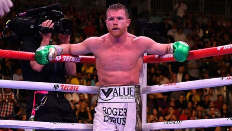 Canelo Álvarez, durante su pelea ante Daniel Jacobs