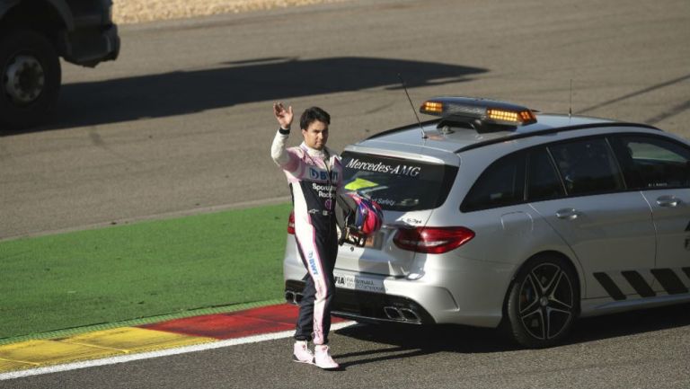 Checo Pérez, durante una carrera