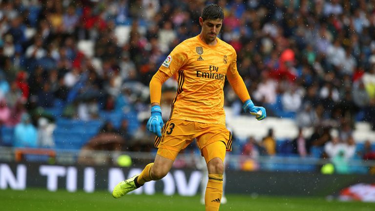 Courtois despeja contra Levante 