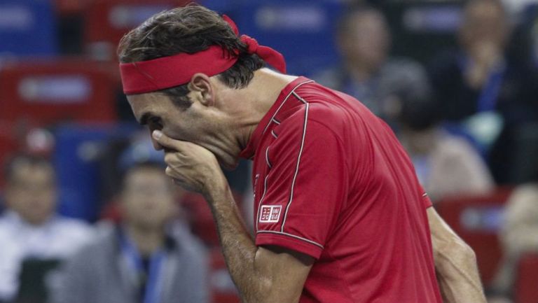 Federer, durante el partido contra Alexander Zverev