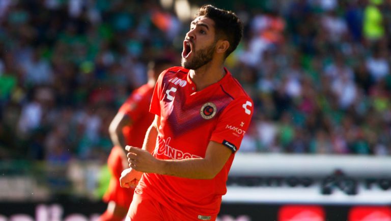 Daniel Villalva festeja su gol ante León