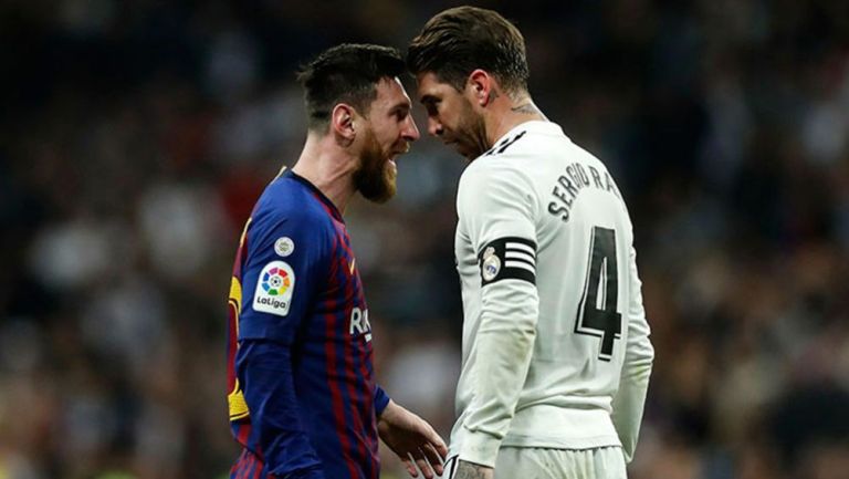 Messi y Ramos se encaran durante un Clásico