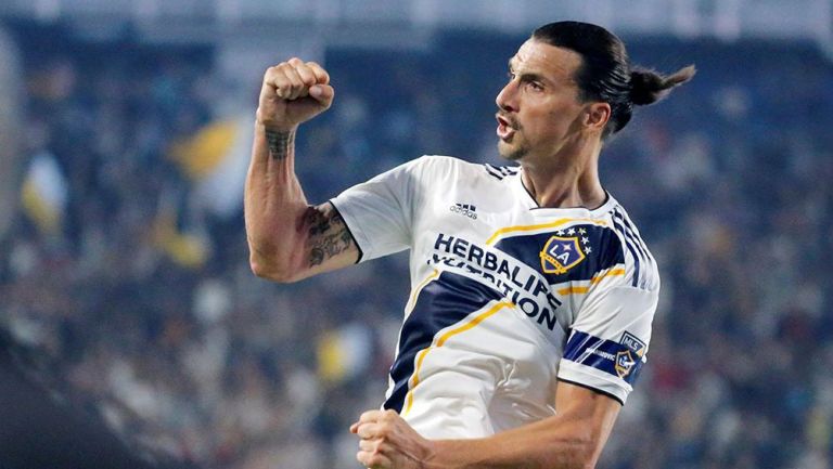 Ibrahimovic en un entrenamiento en Los Ángeles 