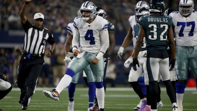 Dak Prescott celebrando una anotación