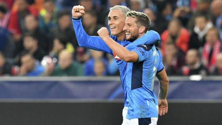 Mertens y Callejón, en festejo contra Salzburgo