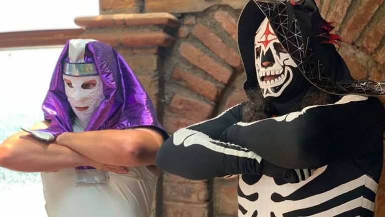 Karis La Momia Jr y La Parka