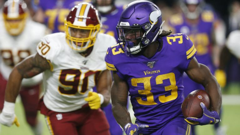 Dalvin Cook durante el partido contra Washington