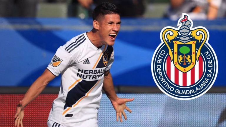 Uriel Antuna festeja un gol con Galaxy