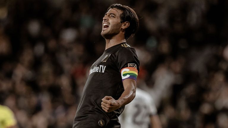 Carlos Vela celebra un gol con Los Angeles FC