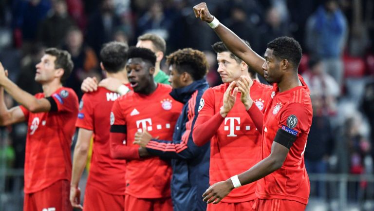 Bayern celebra su calificación a los 8vos de Final