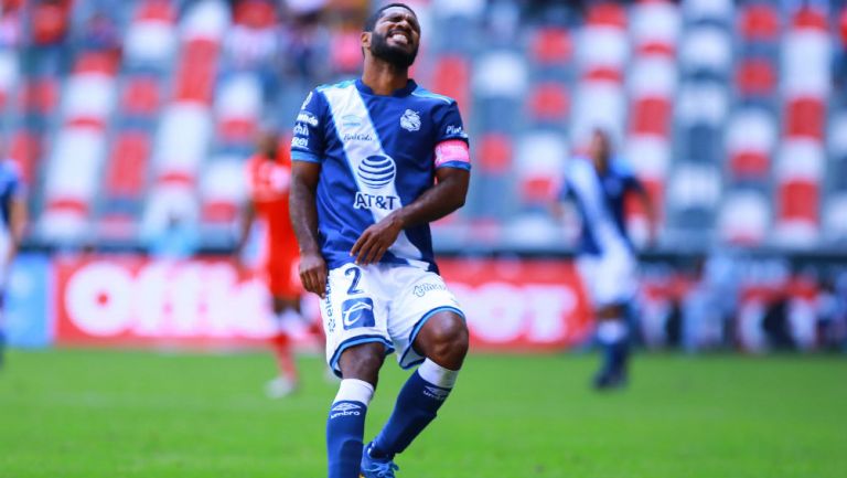 Brayan Angulo en un juego ante Toluca