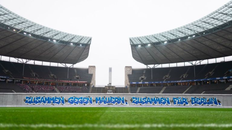 Hertha y Leipzig conmemoran 30º aniversario de la caída del Muro de Berlín