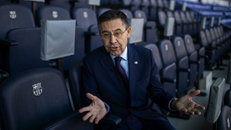 Josep Bartomeu durante una entrevista con The Associated Press en el estadio Camp Nou de Barcelona