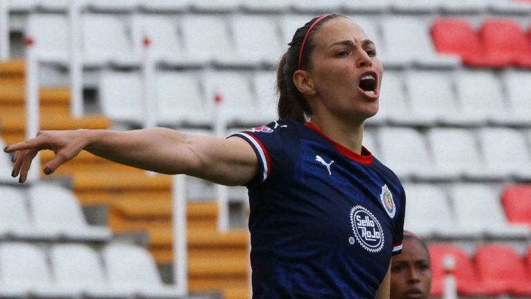 Janelly Farías, en un partido de Chivas