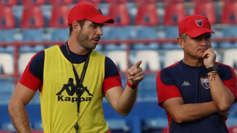 Alex Diego, en un entrenamiento del Atlante