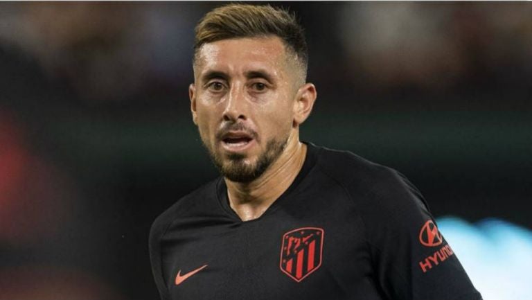 Héctor Herrera durante un partido con el Atleti