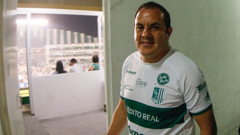 Cuauhtémoc Blanco, con la camiseta del Zacatepec