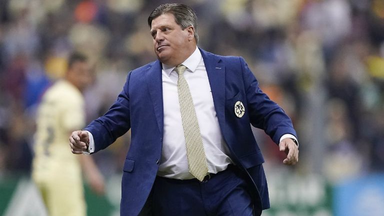 Miguel Herrera en el Estadio Azteca