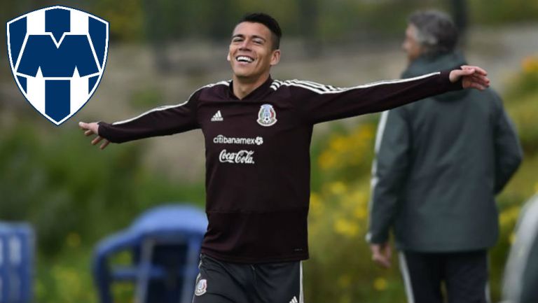 Héctor Moreno, en una práctica del Tri