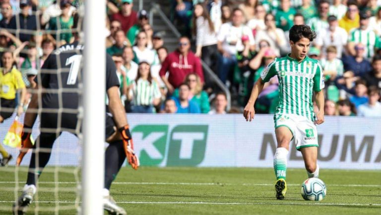 Lainez, en un partido del Betis