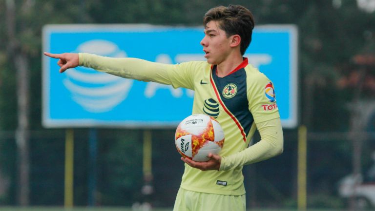 Raúl Beltrán en juego con la Sub 20 del América