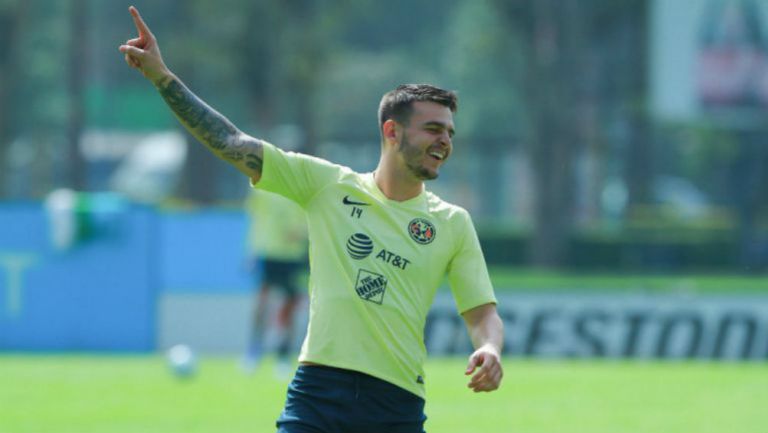 Nicolás Benedetti, durante una práctica del América