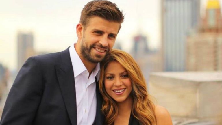 Shakira y Piqué posan para la fotografía