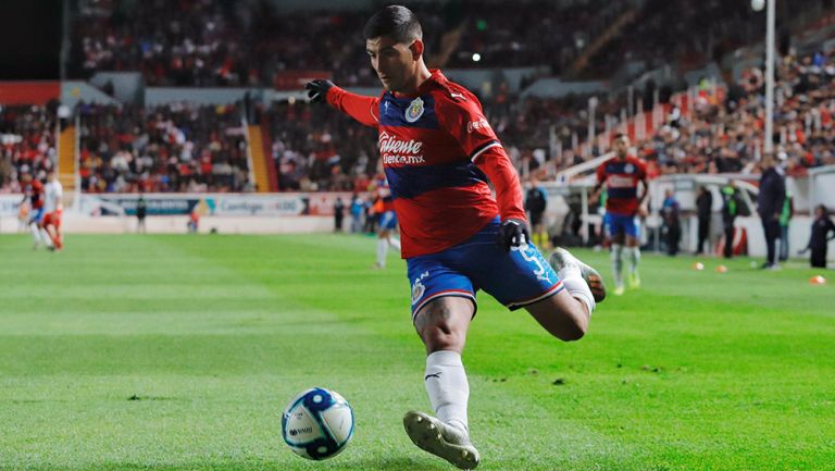 Guzmán en su único partido con Chivas, el amistoso vs Necaxa