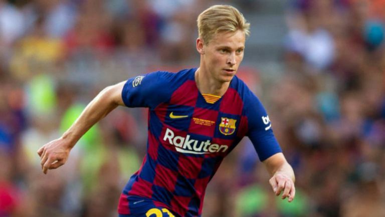 Frenkie de Jong, durante un duelo con el Barcelona