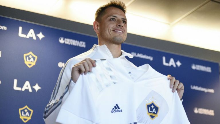 Chicharito, en su presentación con Galaxy