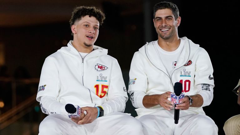 Mahomes y Garoppolo, en conferencia de prensa 