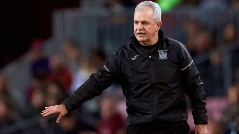 Javier Aguirre durante el duelo ante el Barcelona 