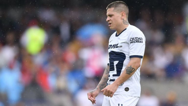 Juan Manuel Iturbe en acción con Pumas