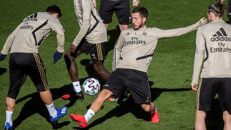 Eden Hazard durante un entrenamiento con Real Madrid