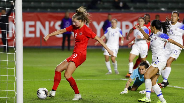 Jordyn Huitema firma el gol de la victoria