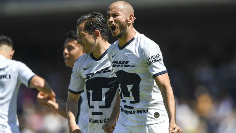 Carlos González, en festejo de gol