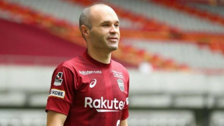 Iniesta en su presentación con el Vissel Kobe 