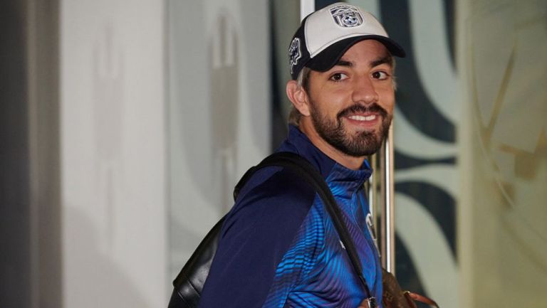 Rodolfo Pizarro previo a un juego de Rayados