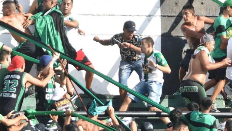 Gresca en el graderío del Estadio de Nueva Chicago