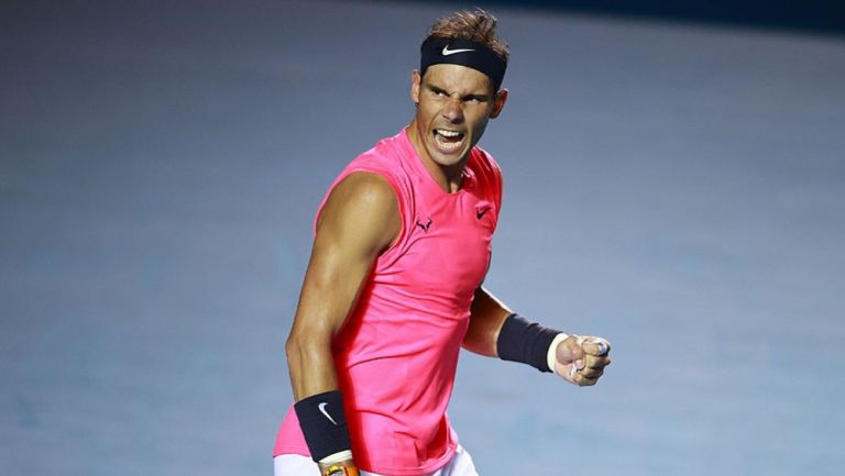 Rafa Nadal festeja en el juego ante Miomir Kecmanovic